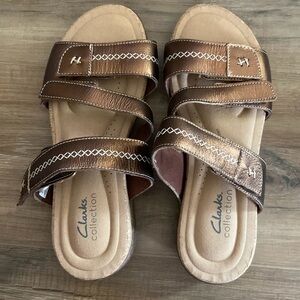 Clarks Collection Women’s Roseville Bay Bronze Metallic Sandals Size 8.5W